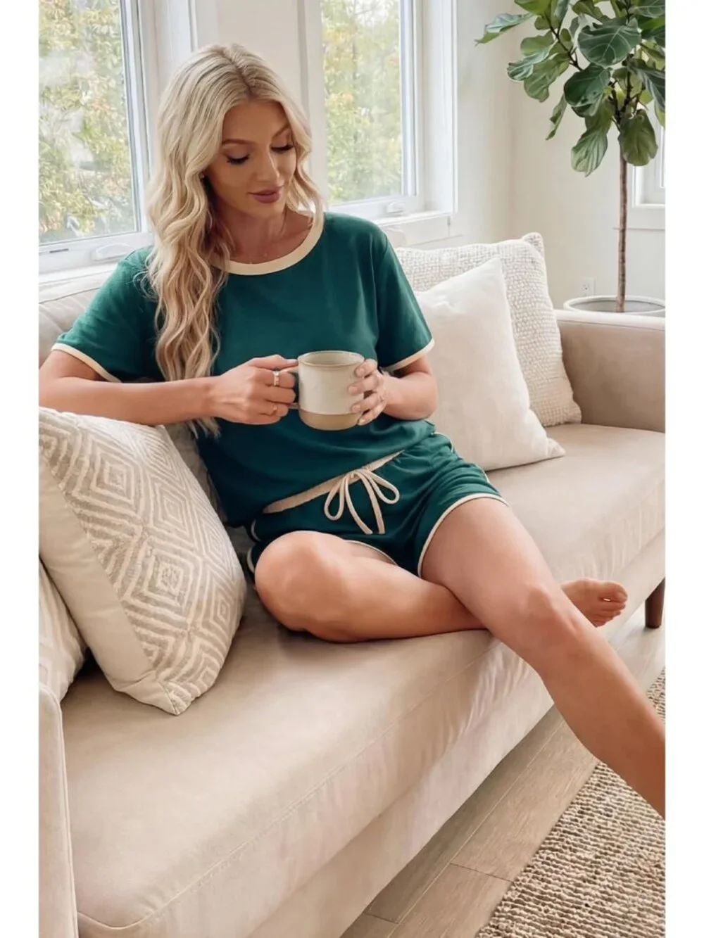 〽️Women's Shorts Set Green Cream Short Sleeve Top Comfort Skort Matching Outfit - Picture 3 of 6